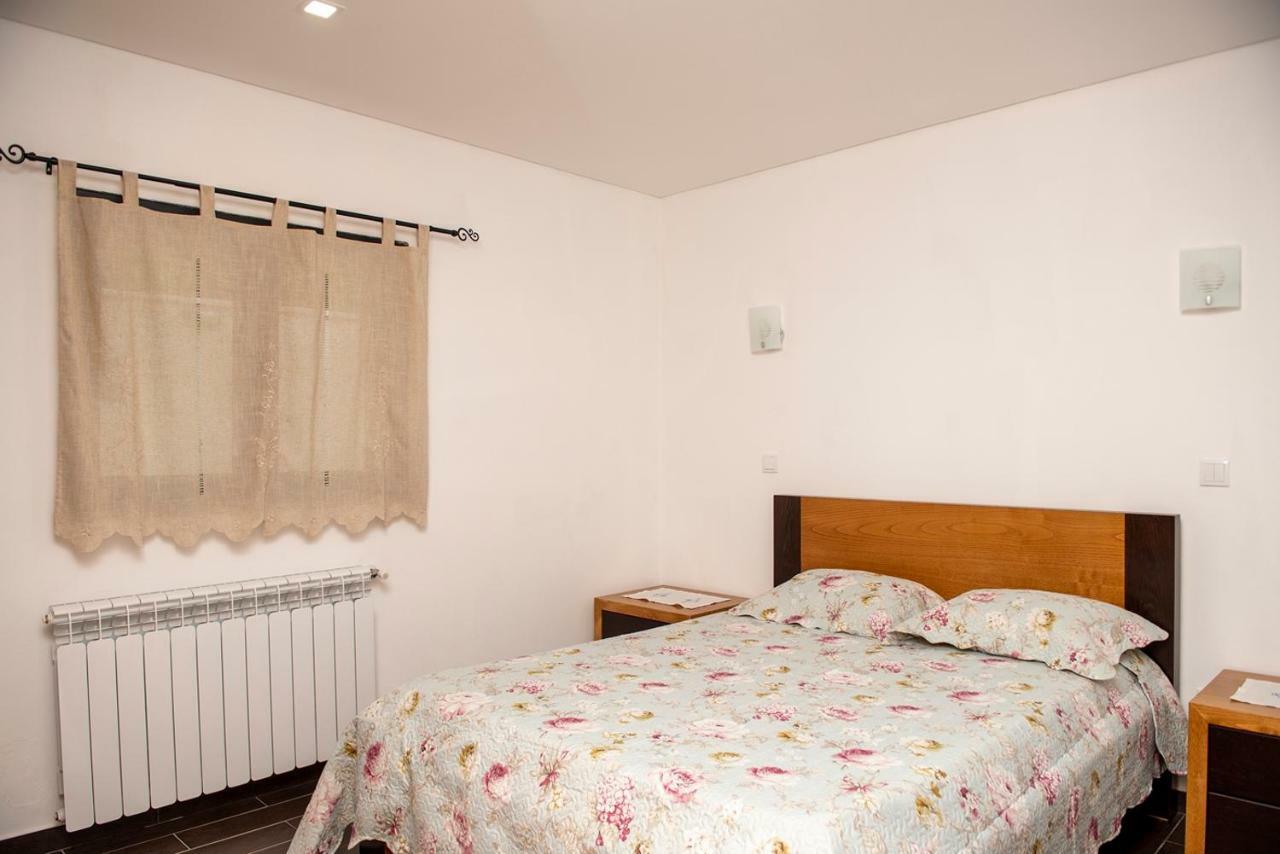 Вилла Casa Encosta Do Geres-Ferias No Geres Виейра-ду-Минью Экстерьер фото